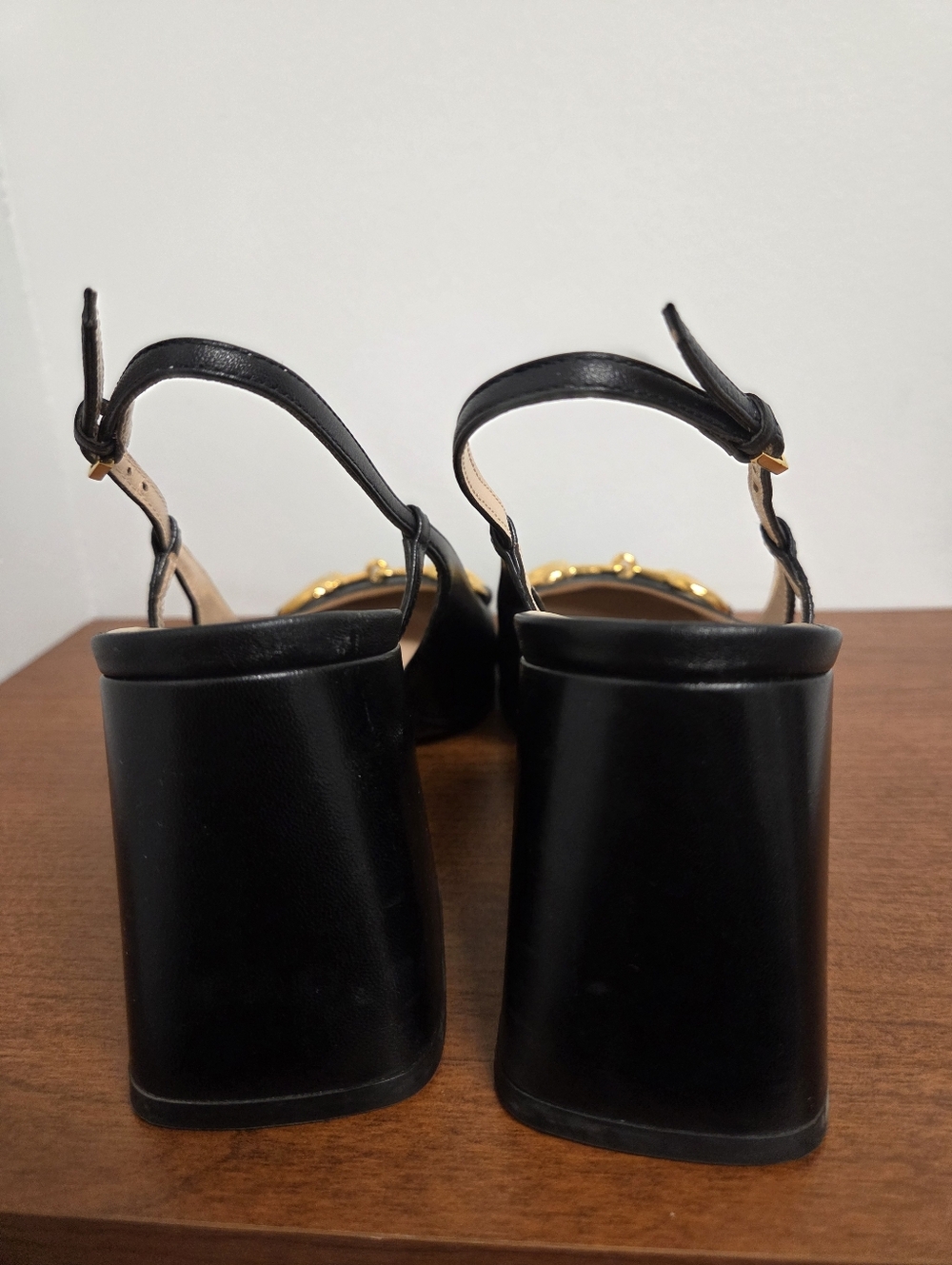 Gucci Black Leather Horsebit Slingback Pumps- Receipt Attached - Picture 5 of 9